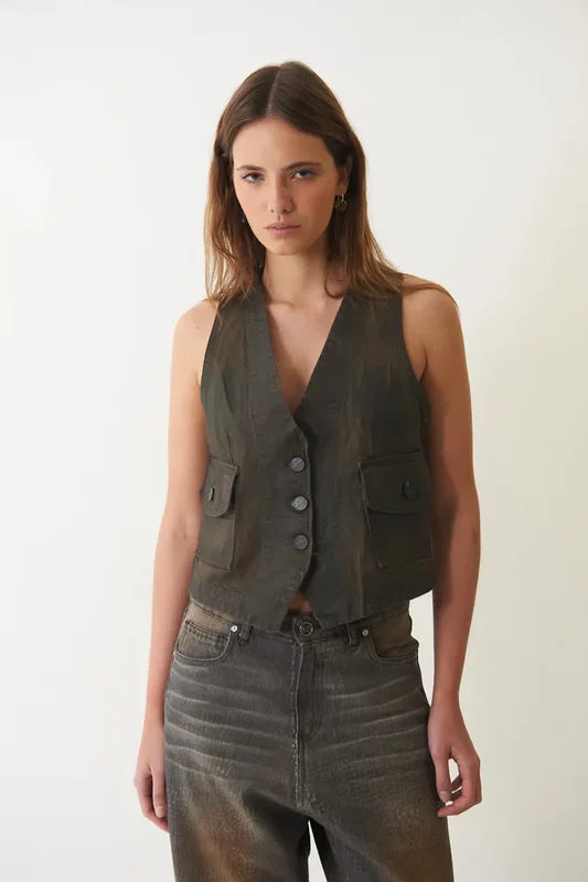 Chaleco Garza Lobos Saman Encuerado Bitono Marron - Stock disponible - Electrónica