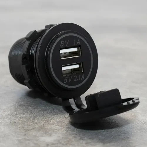 Cargador Toma Usb Doble Para Embutir Auto 12 24v Moto 4x4 ATPRO Color Negro - Stock disponible
